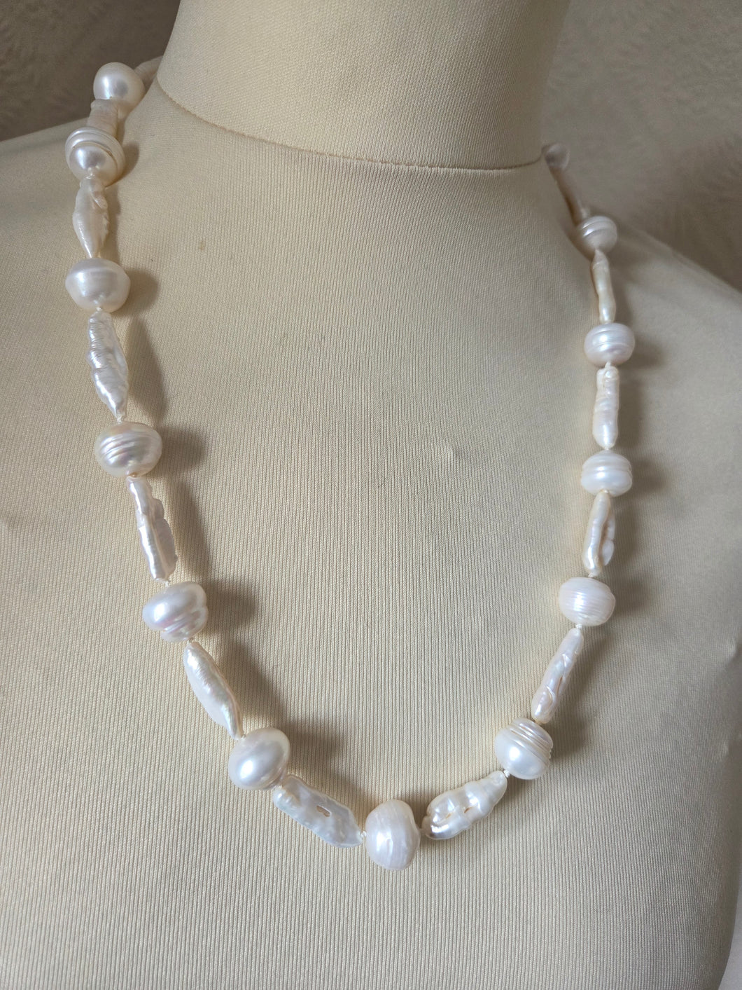 Freshwater pearl duo necklace 23