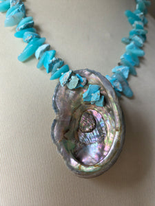 Chalcedony nuggets with centre shell necklace 19"-22"