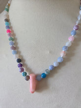 Lace agate with coral 18"