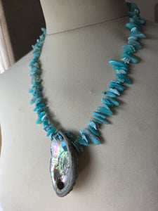 Chalcedony nuggets with centre shell necklace 19"-22"